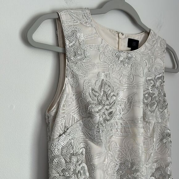 Banana Republic Ivory Sequin Floral Shift Dress Size 0 NWT Elegant Occasion - Picture 4 of 10